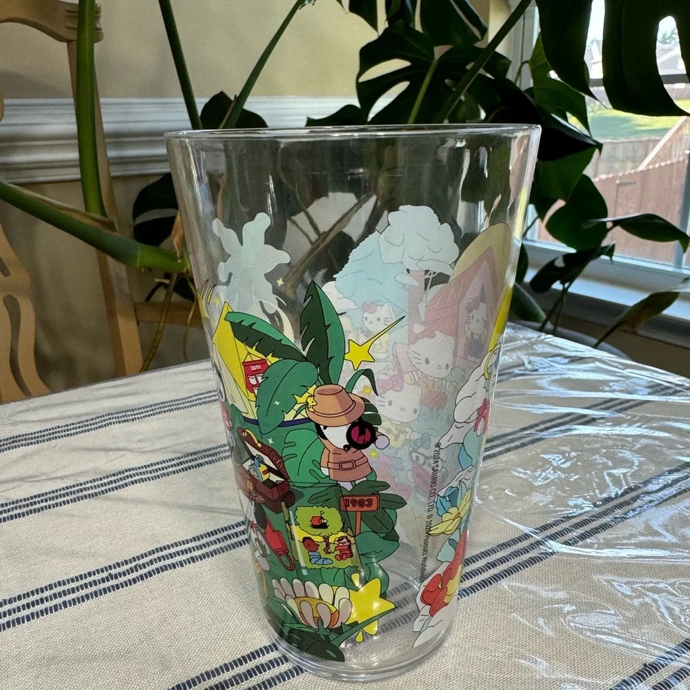 Hello kitty collectors cup - Picture 4 of 4